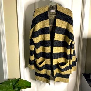 Cardigan horizontal stripe Black and Tan